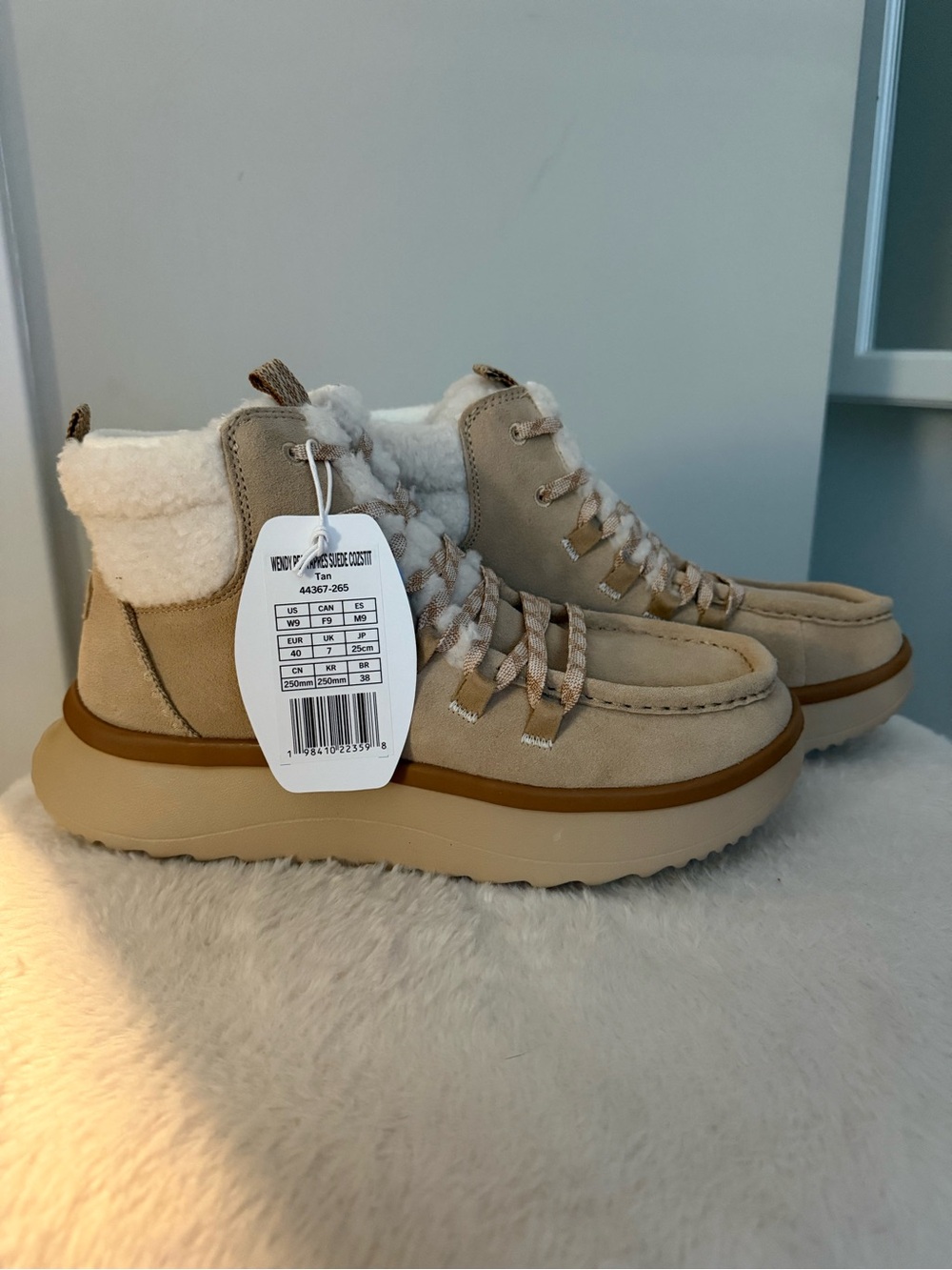 HEY DUDE Tan Apres Suede Cozy Boots - Picture 3 of 6